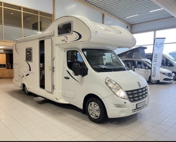 Mehrdads Renault Husbil – Hisings Backa