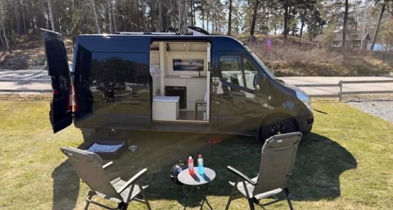 Bernie, Mia:s Campervan – Höllviken