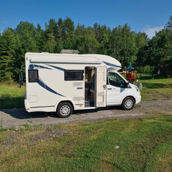 Lennarts Chausson Husbil – åKersberga