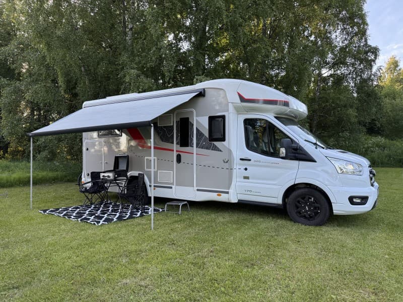 Tsuparin, Challenger-Matkailuauto – Tuusula