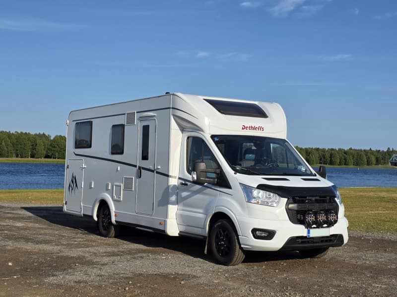 Nikon, Dethleffs-Matkailuauto – Tornio