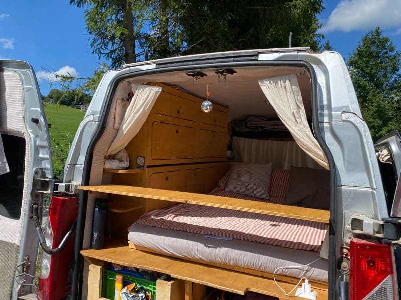 Carlos, Anton's Campingbus – Wien