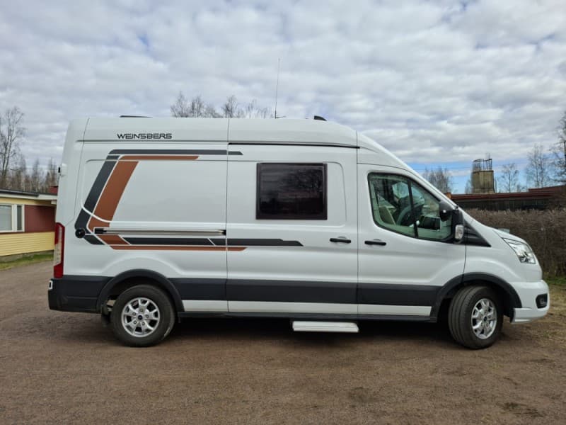 Nooran, Ford-Retkeilyauto – Kouvola