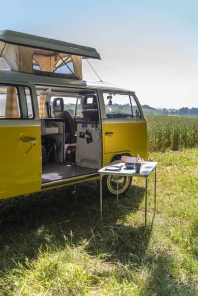VW Campingbus von Jessica und Gjenc – Olten