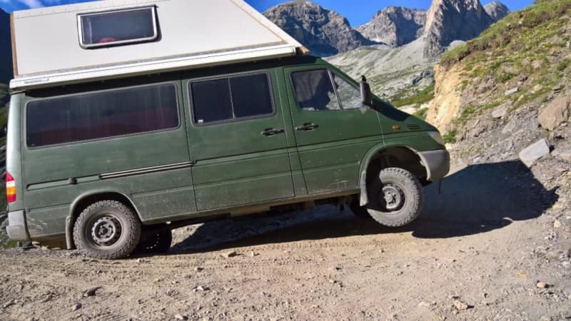 Mercedes Campingbus von Beat – Ettingen