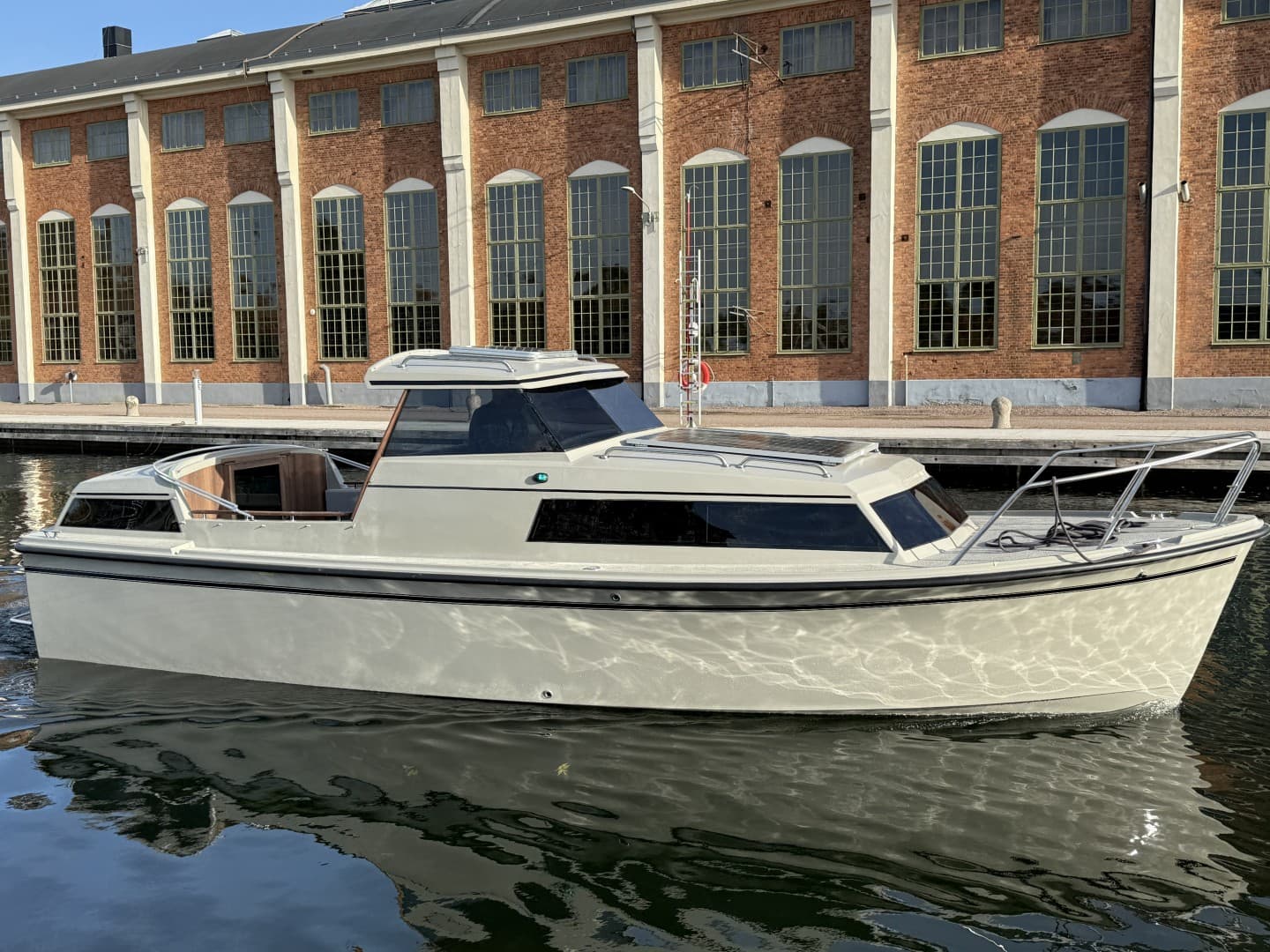 Naviga Nordica Safir 26 Electric "Safir" – Motala