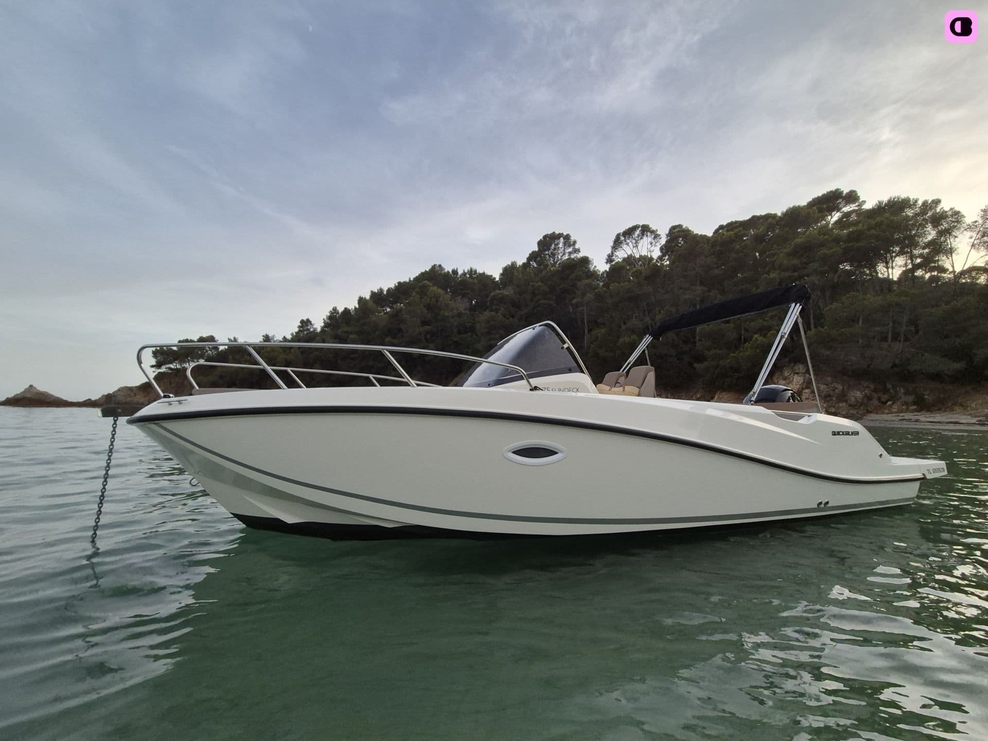 Quicksilver Sundeck 675 – Hyères